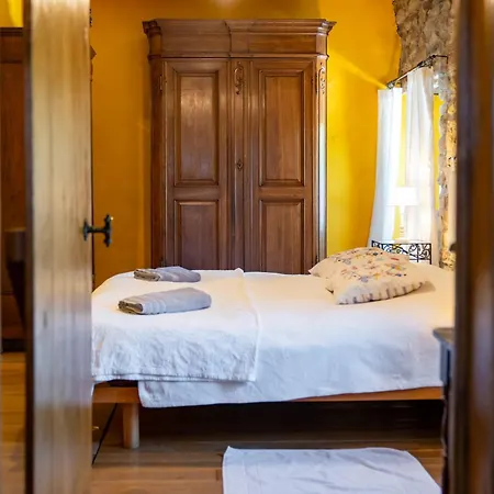 - Saze Canne - 11 Personnes * Vielsalm