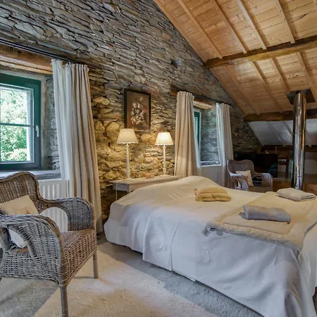 Nyaraló - Saze Canne - 11 Personnes